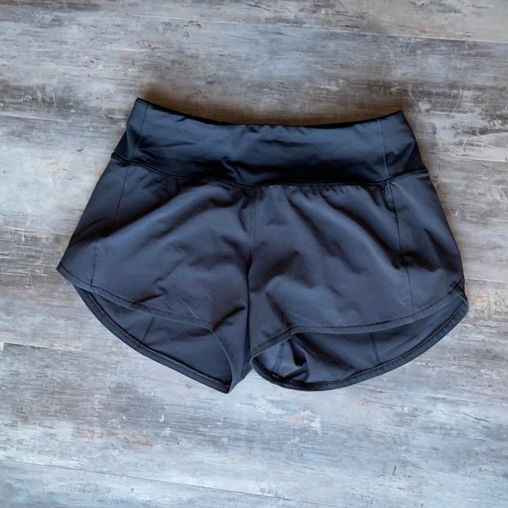 Lululemon Speed Up Mid-Rise Short 4”
